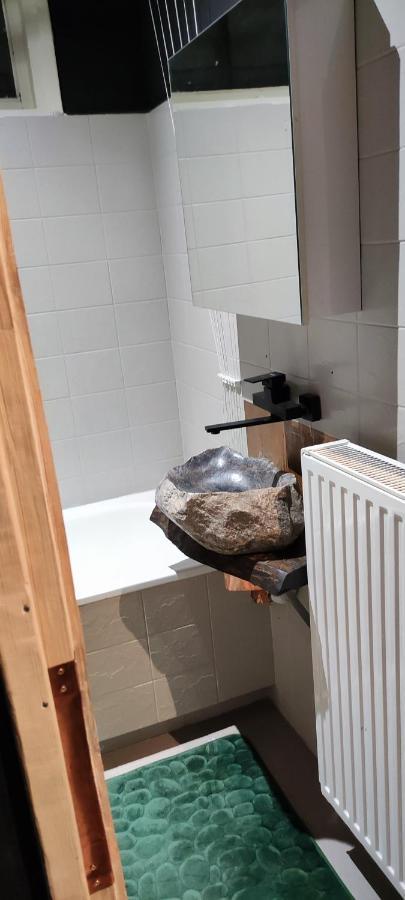 Private Apartament Wroniecka 6 - Parking Poznan Ngoại thất bức ảnh